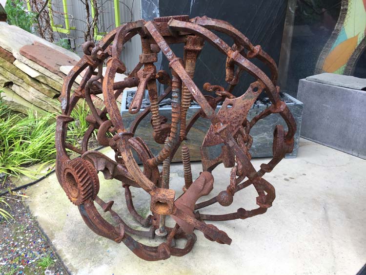 Metal sphere with gears